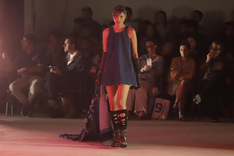 Koleksi Fashion LAKON Indonesia Kolaborasi dengan Desainer Prancis di JF3 - Bagian 7