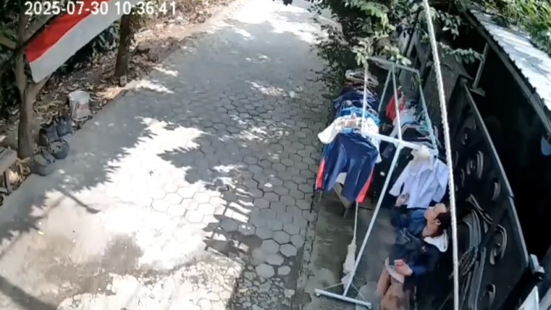 Pencurian Pakaian Dalam Wanita di Pasuruan Terekam CCTV, Diduga untuk Azimat