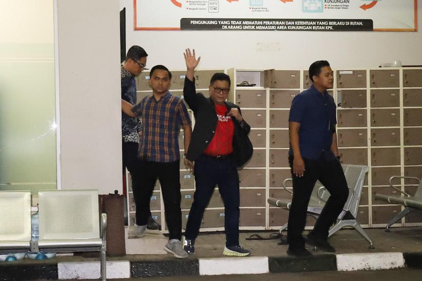 Ekspresi Hasto Kristiyanto Dapat Amnesti dari Presiden Prabowo - Bagian 4