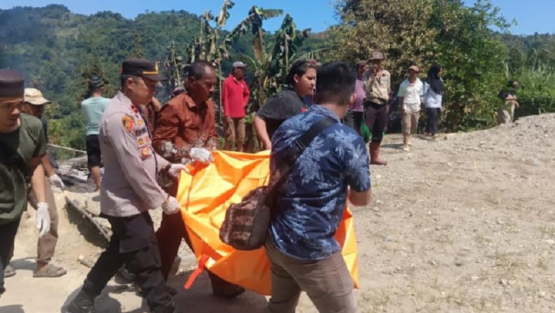 title Seorang Disabilitas di Kolaka Tewas Terjebak saat Kebakaran Rumah, Pintu Terkunci dari Luar Seorang Disabilitas di Kolaka Tewas Terjebak saat Kebakaran Rumah, Pintu Terkunci dari Luar