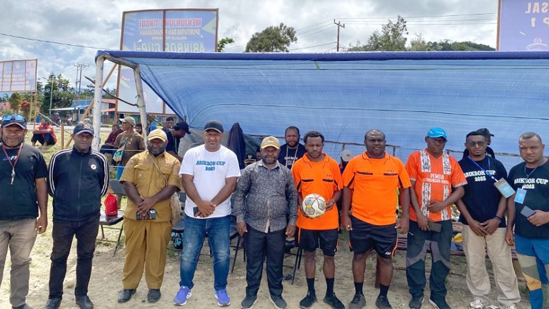 Gelar Turnamen Futsal, Legislator Partai Perindo Beri Ruang untuk Anak Muda Pegunungan Bintang
