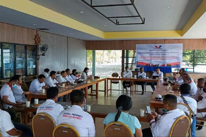 Perindo NTT Gelar Pendidikan Politik di Sikka, Salurkan Bantuan Korban Erupsi Gunung Lewotobi