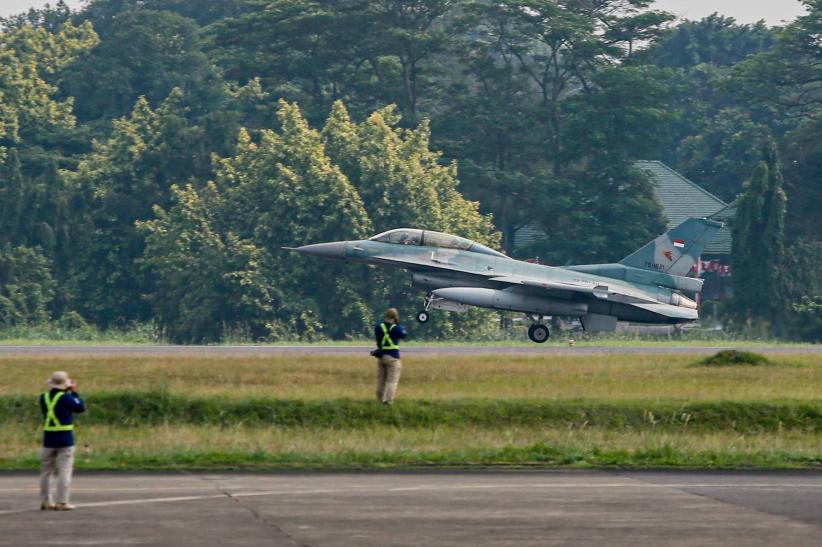 Persiapan Pesawat Tempur F-16 dan T-50i TNI AU Gladi Upacara Kehormatan Militer - Bagian 2