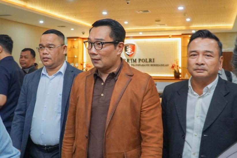 Ekspresi Ridwan Kamil Jalani Tes DNA - Bagian 2