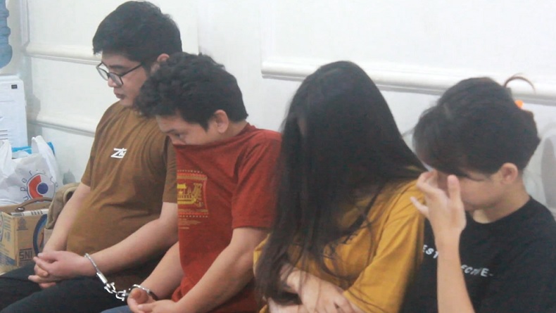 Oknum ASN dan Pacarnya di Kota Metro Ditangkap Usai Pesta Sabu, Senpi Turut Disita