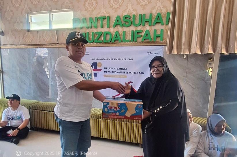 Tabur Bunga di Makam WR Supratman dan Aksi Sosial di Panti Asuhan - Bagian 2