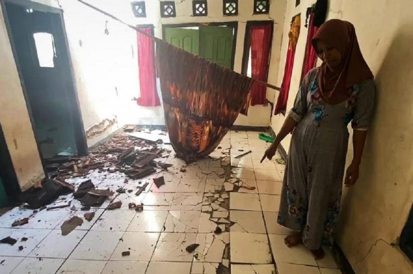 3 Rumah Warga Lebak Terancam Ambruk akibat Pergerakan Tanah
