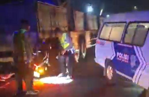 Kecelakaan Maut di Tuban, Pengendara Motor Tewas Tabrak Truk Trailer