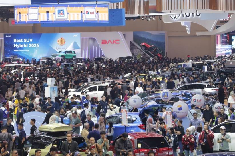 Transaksi Capai Rp2,4 Triliun, Booth Astra Financial di GIIAS 2025 Membeludak - Bagian 3