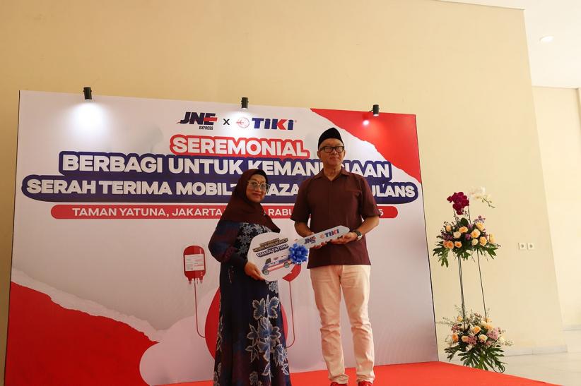 Penyerahan Bantuan Ambulans dan Mobil Jenazah untuk Kemanusiaan - Bagian 2