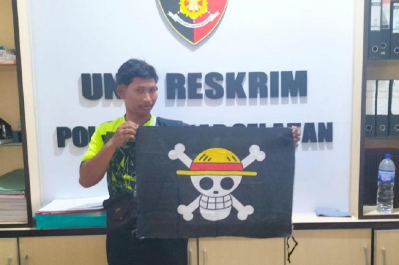 Viral Pemuda di Muarojambi Diamankan Polisi gegara Pasang Bendera One Piece di Mobil