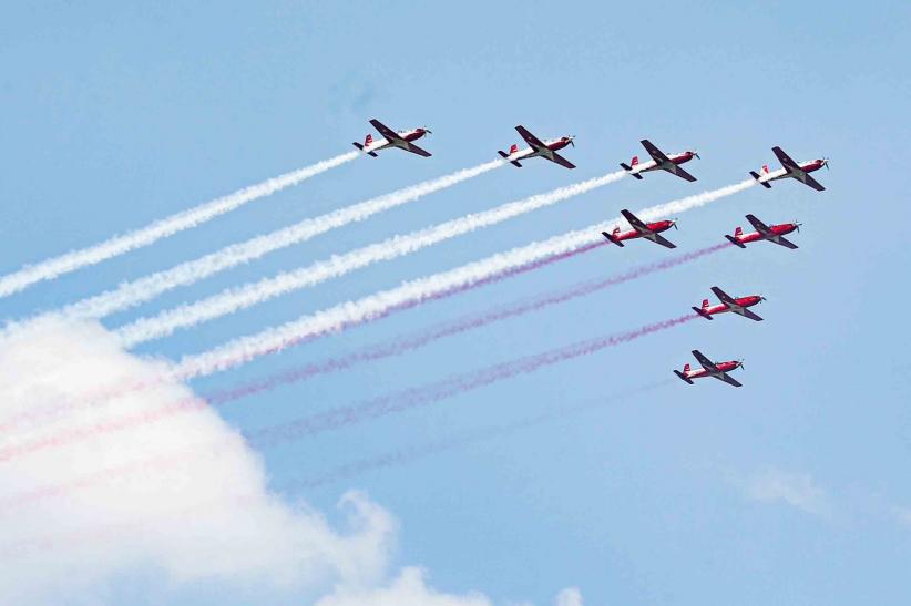 Atraksi Pesawat TNI AU Hiasi Langit Jakarta saat HUT ke-80 Republik Indonesia - Bagian 2