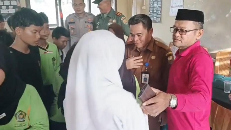 Camat di Muarojambi Minta Maaf gegara Insiden Lagu Jamrud saat Upacara HUT RI