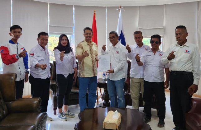 DPD Perindo Sukabumi Terima SK Definitif, Dede Haryadi: Siap Hadir untuk Masyarakat