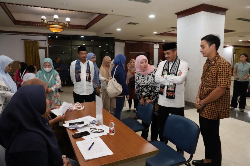 Donasi 1.000 Kacamata untuk Warga Jakarta Selatan - Bagian 4