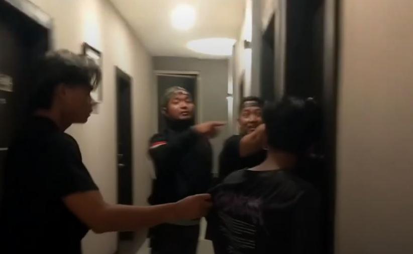 2 Begal Ancam Penjaga Warung Makan Pakai Parang di Makassar, Gasak HP dan Uang