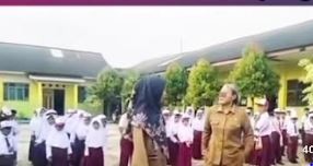 Viral Oknum Guru SD di Lampung Mengamuk hingga Ancam Cekik Siswa