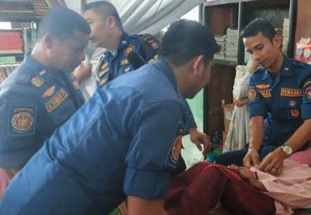 Ngilu! Alat Kelamin Bocah SD di Padang Terjepit Resleting, Damkar Turun Tangan
