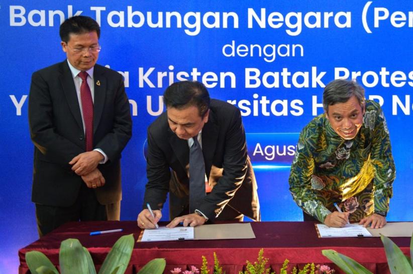 Kerja Sama Layanan Perbankan bagi 6,5 Juta Jemaat HKBP - Bagian 5