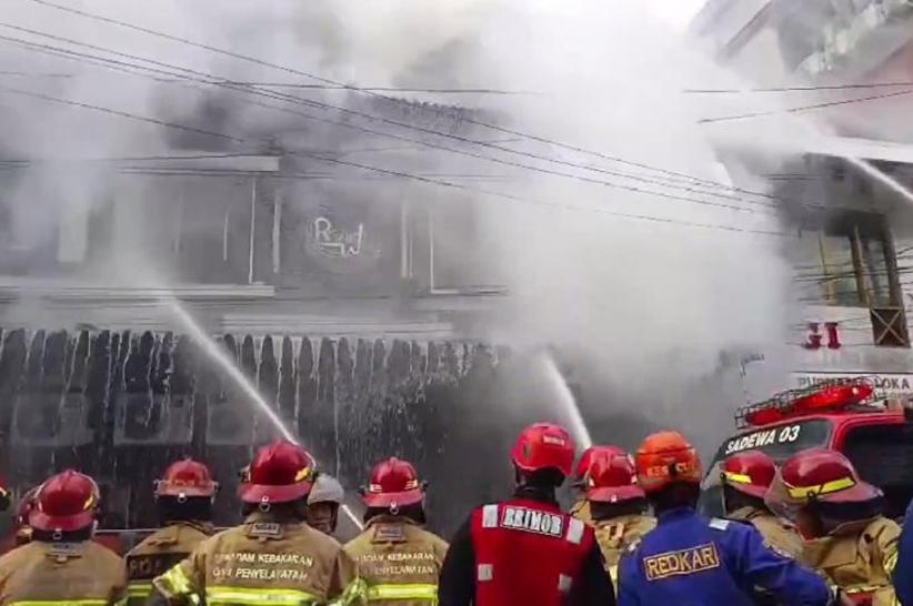 Kebakaran Pub dan Karaoke di Balikpapan, 1 Pekerja Tewas Terjebak Kobaran Api