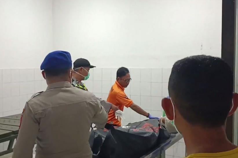 title Geger! Mayat Tanpa Identitas Mengapung di Perairan Pantai Baron Gunungkidul Geger! Mayat Tanpa Identitas Mengapung di Perairan Pantai Baron Gunungkidul