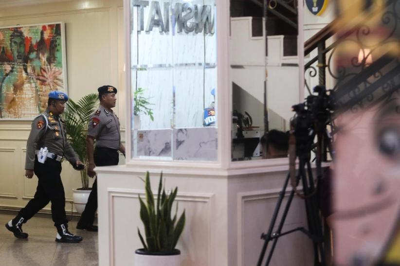 Momen Komandan Brimob Hadiri Sidang Etik - Bagian 3