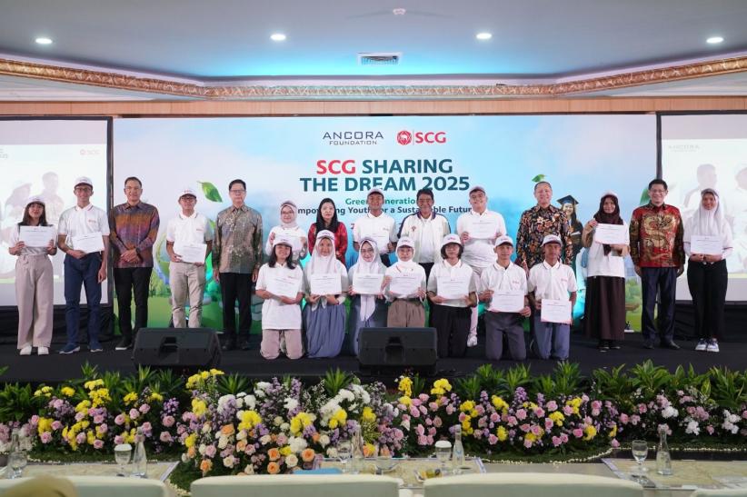 Penyerahan 427 Beasiswa bagi Pelajar Indonesia - Bagian 4