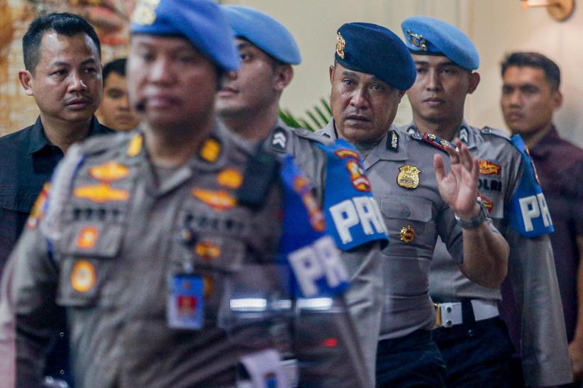 Ekspresi Komandan Brimob Diberhentikan Tidak Hormat Usai Lindas Driver Ojol - Bagian 5