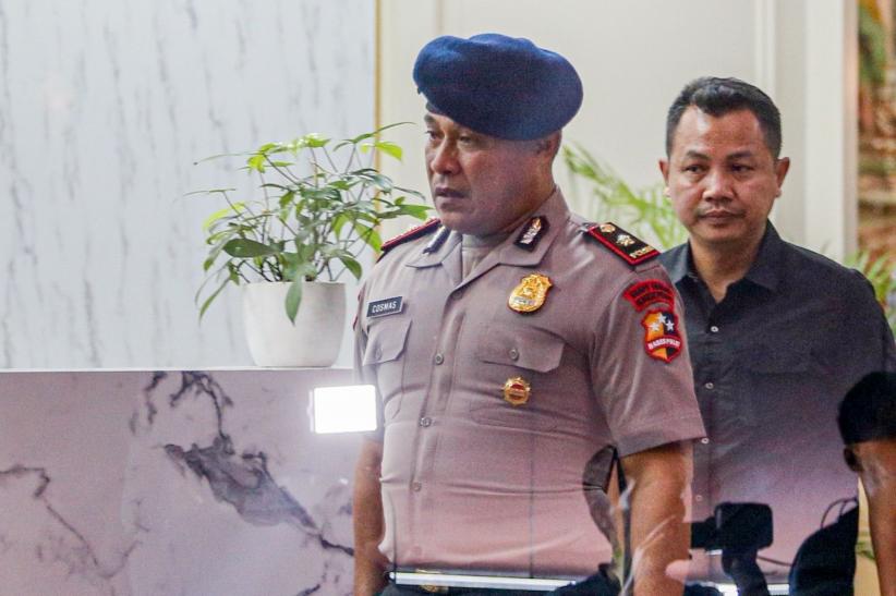 Ekspresi Komandan Brimob Diberhentikan Tidak Hormat Usai Lindas Driver Ojol - Bagian 2