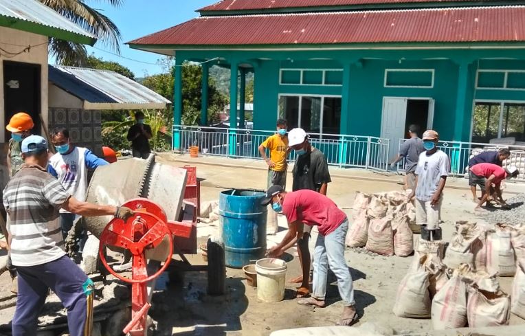 Legislator Perindo Hasanudin Bangun Akses Jalan Masjid Al Huda di Manggarai Barat NTT