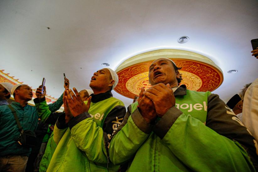 Ribuan Driver Ojol Doa Bersama untuk Persatuan dan Perdamaian Bangsa - Bagian 2