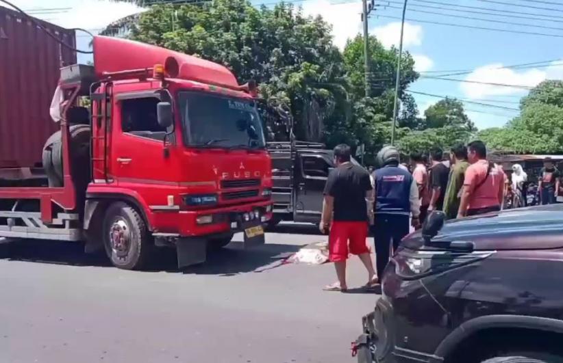 Kecelakaan Maut Truk Tabrak Motor di Labuhanbatu, Istri Tewas Suami Luka