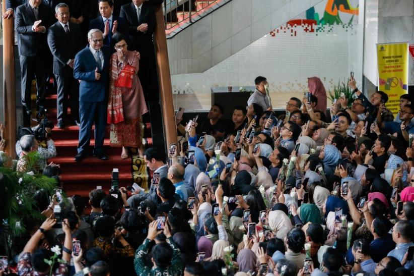 Momen Haru Perpisahan Sri Mulyani dengan Ribuan Pegawai Kementerian Keuangan - Bagian 1