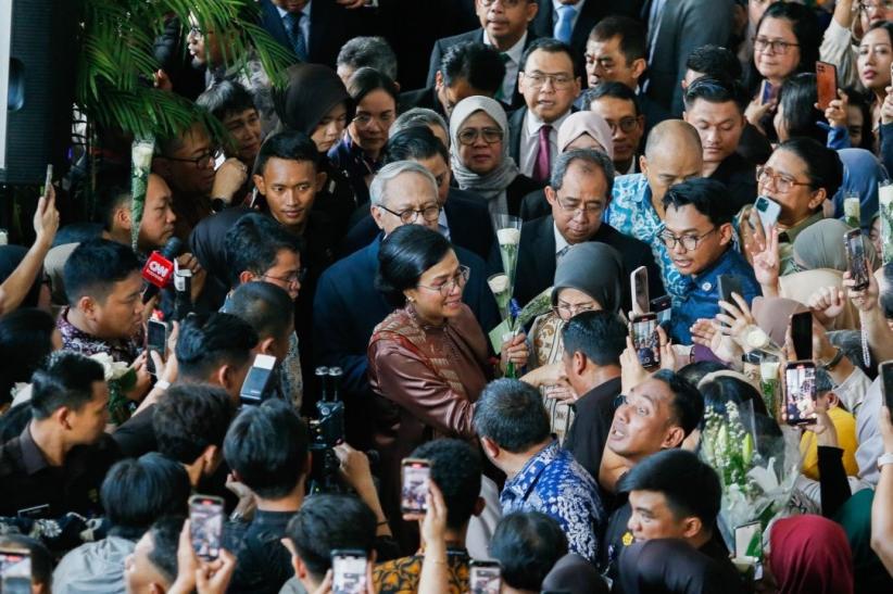 Momen Haru Perpisahan Sri Mulyani dengan Ribuan Pegawai Kementerian Keuangan - Bagian 4