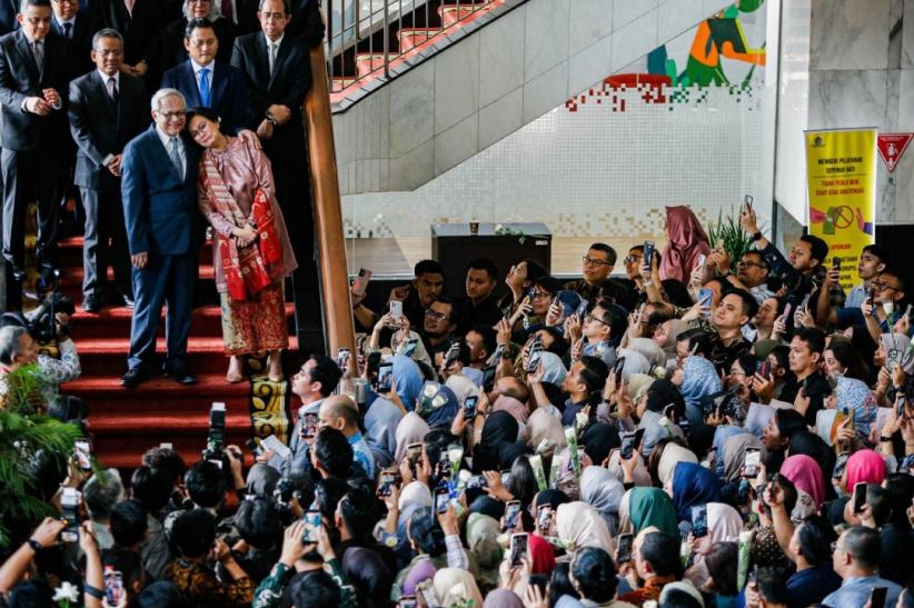 Momen Haru Perpisahan Sri Mulyani dengan Ribuan Pegawai Kementerian Keuangan - Bagian 2