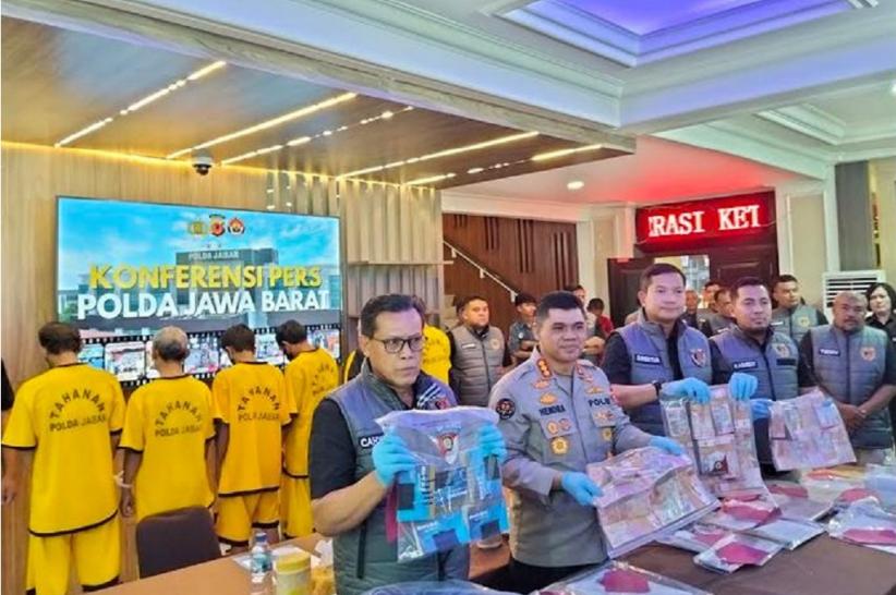 title Korupsi Dana Bantuan Covid-19 di Karawang Rp1,99 Miliar, 7 Orang Jadi Tersangka Korupsi Dana Bantuan Covid-19 di Karawang Rp1,99 Miliar, 7 Orang Jadi Tersangka
