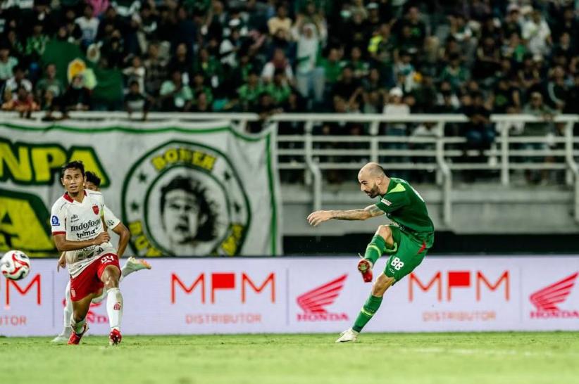Hasil Super League 2025: Persebaya Susah Payah Tundukkan Semen Padang