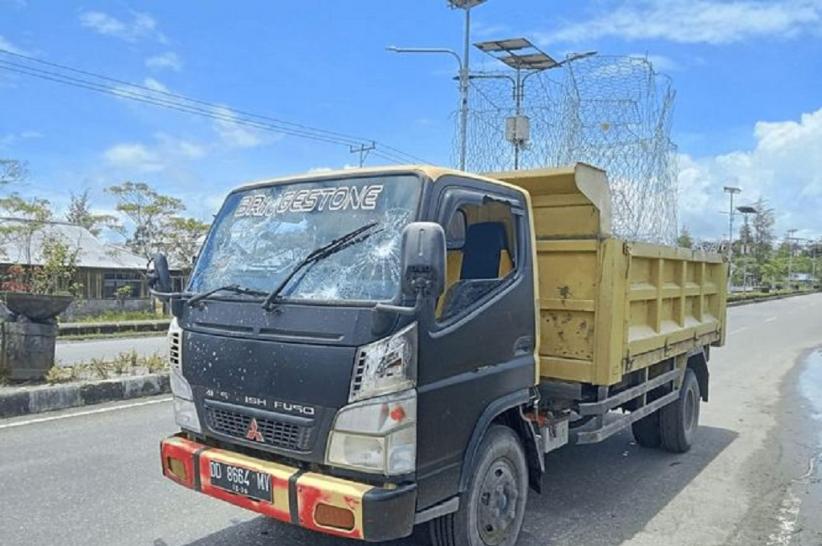 Brutal! Sopir Truk di Yahukimo Dikeroyok Belasan OTK Bersenjata Tajam