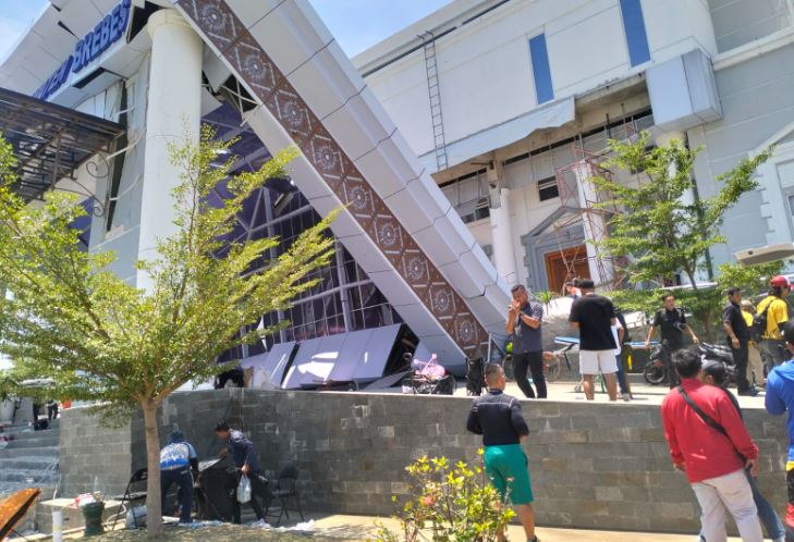 Polres Brebes Turunkan Tim Usut Kasus Teras Kantor KPT Ambruk Lukai 3 Pekerja