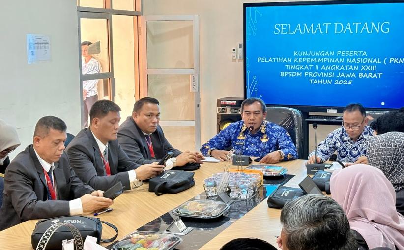 Rombongan Lokus Visitasi PKN Angkatan XXIII Kunjungi DK2UKM Majalengka