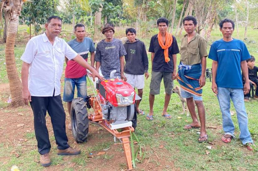 Fasilitasi Peralatan Modern, Legislator Perindo Stefanus Rangga Bola Sejahterakan Petani Sumba Barat Daya