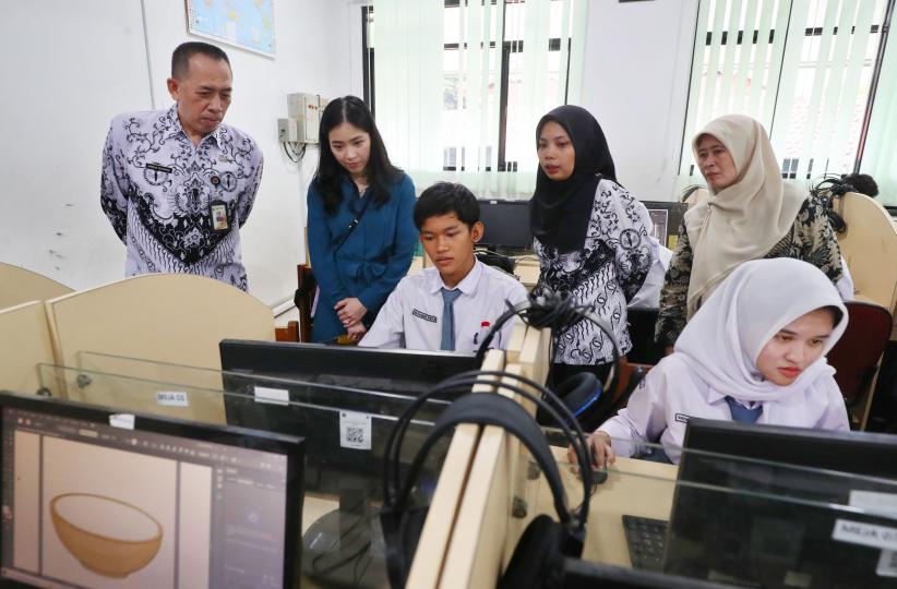 MNC Peduli Hadir di SMKN 16 Jakarta untuk Kembangkan Potensi Minat Media Kreatif dan Teknologi Digital - Bagian 5