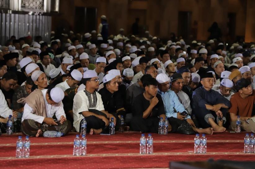 Cahaya Hati Cahaya Indonesia: Ribuan Jemaah Doa untuk Bangsa - Bagian 4