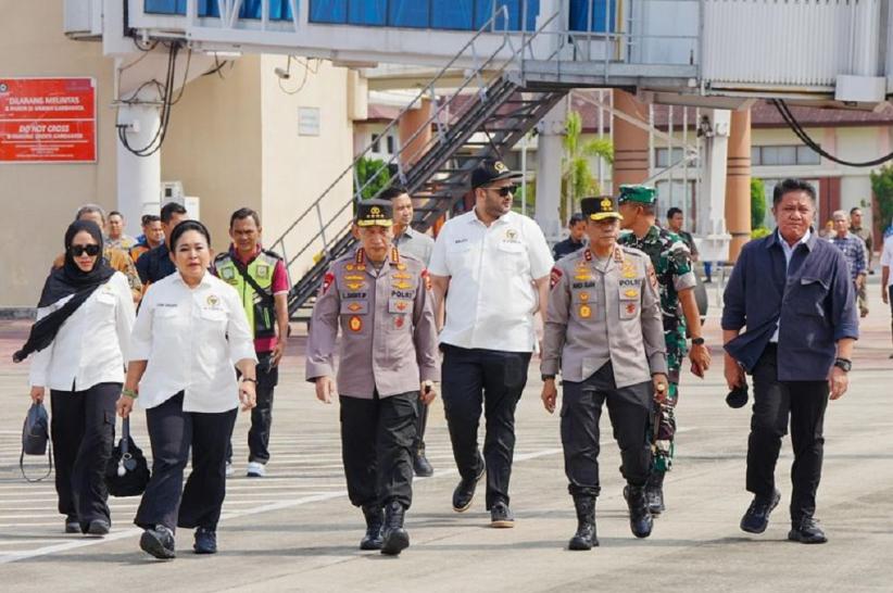 Kapolri Panen Raya Jagung di OKU Timur Sumsel, Dukung Ketahanan Pangan Nasional