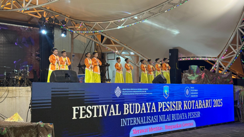 Tutup Festival Budaya Pesisir Kotabaru 2025, Bupati Ajak Masyarakat Lestarikan Budaya