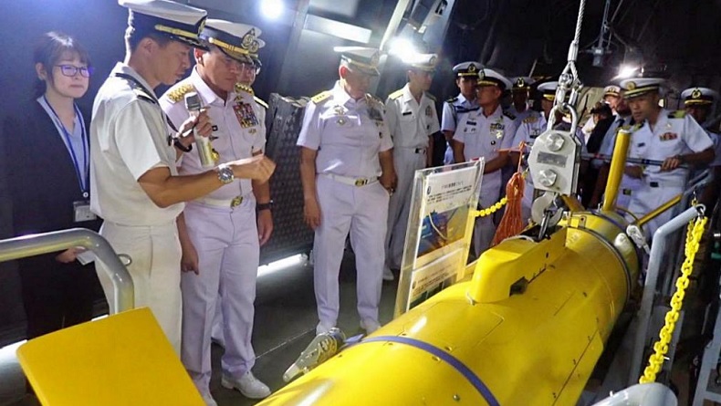 title KSAL Kunjungi Kapal 2 Armada Perang Jepang, Kapal Selam dan Fregat KSAL Kunjungi Kapal 2 Armada Perang Jepang, Kapal Selam dan Fregat