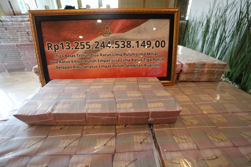 Penampakan Tumpukan Uang Rp13 Triliun Hasil Korupsi CPO yang Disita Kejagung - Bagian 5
