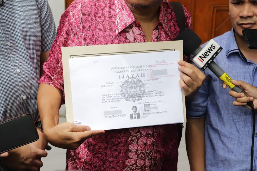 Penampakan Ijazah Jokowi - Bagian 4