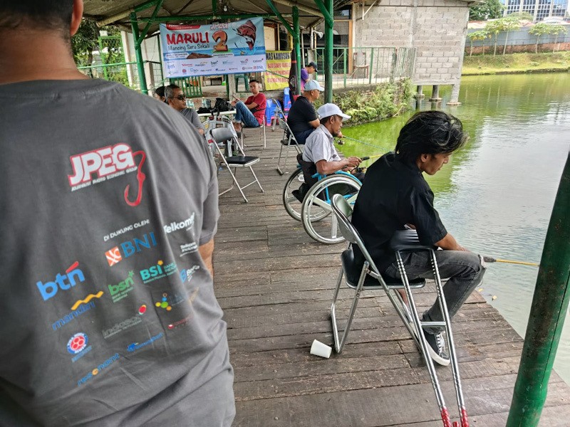 Potret Penyandang Disabilitas Ikuti Turnamen Mancing - Bagian 2