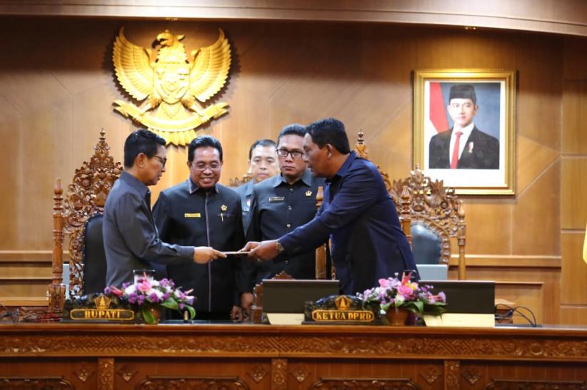 title Rapat Paripurna ke-5 DPRD Badung, Bupati Adi Arnawa Sampaikan Rancangan APBD 2026 Rapat Paripurna ke-5 DPRD Badung, Bupati Adi Arnawa Sampaikan Rancangan APBD 2026